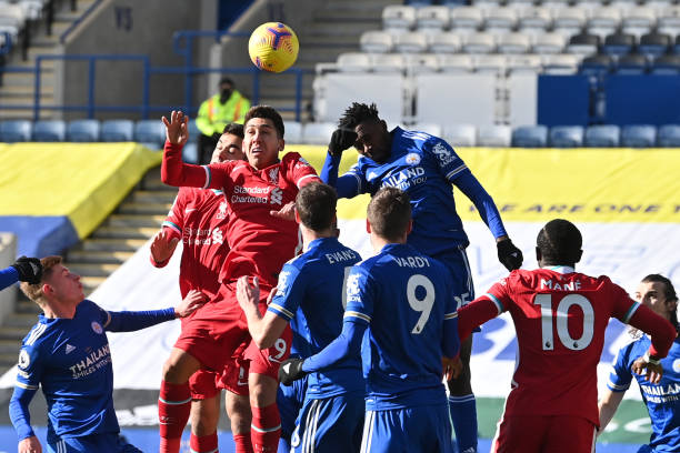 只见他用力 只见他用力