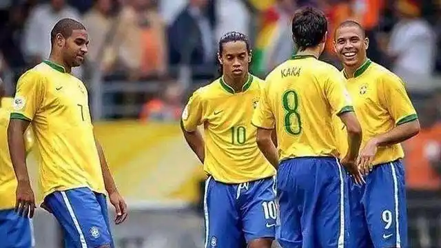 轻的学子 轻的学子