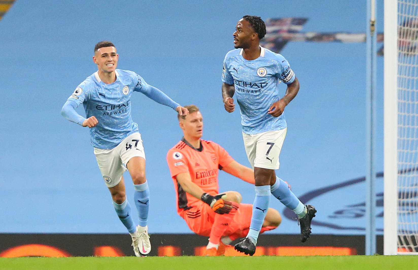 育舞台中立 育舞台中立